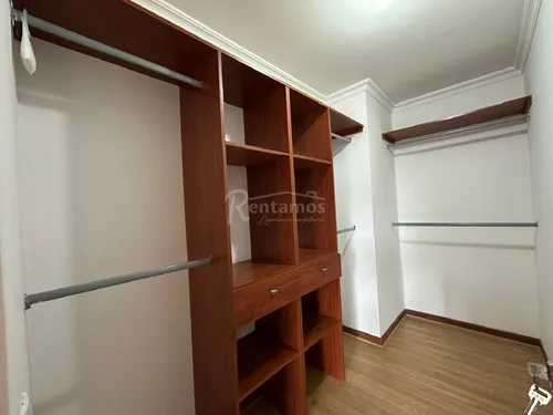 Apartamento En Venta En Los Balsos. Cod V776098