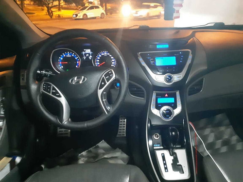 Hyundai Elantra 2012 1.8 16v Gls Aut. 4p