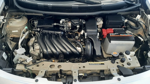 Nissan Versa Sense Mt