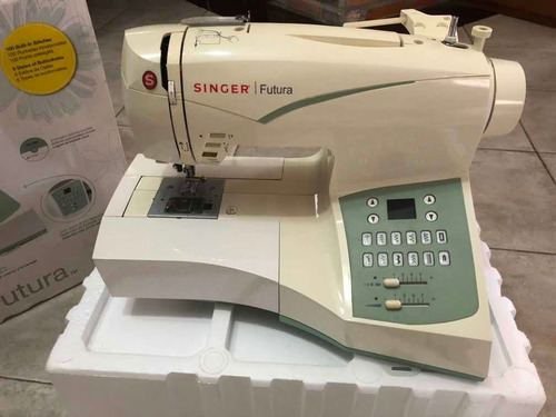 Maquina De Bordar Singer Futura Ce-250
