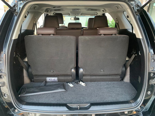 Toyota Hilux SW4 SRV 4x2 2.7 Flex 16V Aut. (7 lugares)