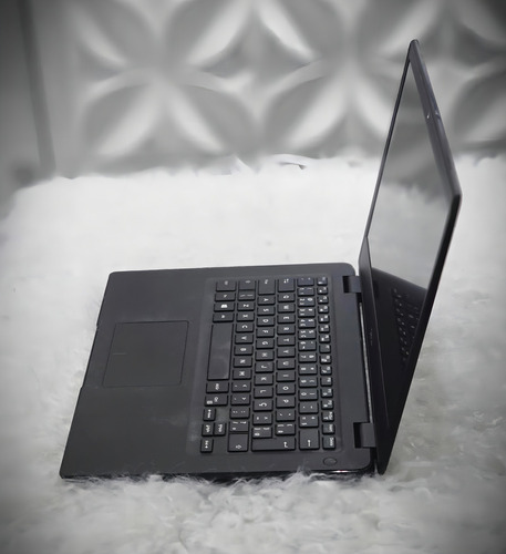 notebook Latitude 3400 i5-8265U 8 GB SSD 240 GB Color 1. Negro - Bueno (Reacondicionado)