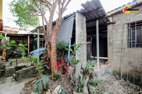 Imagem 10 de 12 de Casa À Venda, 3 Quartos, 3 Vagas, Centro - Divinópolis/mg - 30356