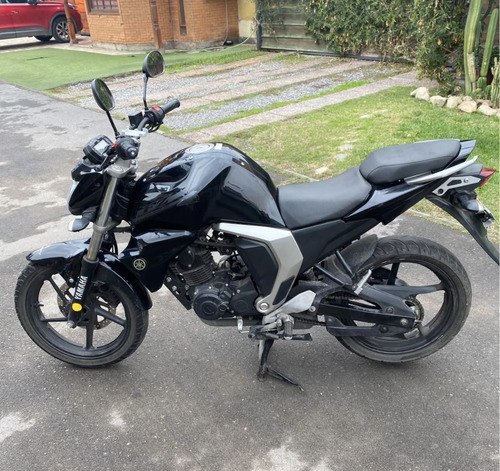 Moto Con 2 Dueños Sin Multas