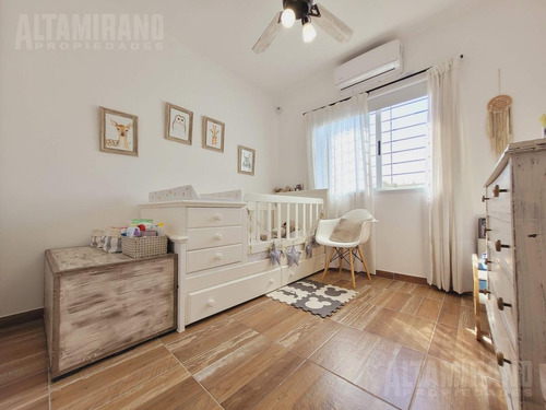 Imagen 16 de 30 de Gran Dúplex 4 Ambientes 120 M2 Cub. Cochera Y Jardin . Posesion Inmediata Visite !