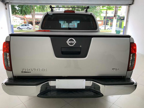 Nissan Frontier 2.5 Sv Attack Cab. Dupla 4x4 Aut. 4p 2015