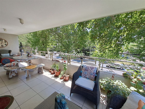 Impecable 3 Dorm, Sala Estar, 2 Estacionamientos Providencia