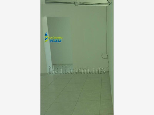 Imagen 3 de 9 de Local Comercial En Renta Del Valle