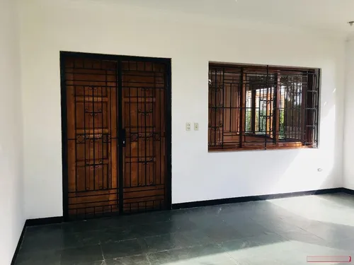 Casa En Venta - Urb. Altamira