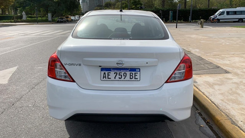 Nissan Versa V Drive Plus Aut