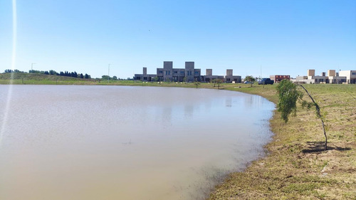 Venta | Terreno | 315 M² | Apto Para Comercios | Capitán Bermúdez | Barrio Terranova