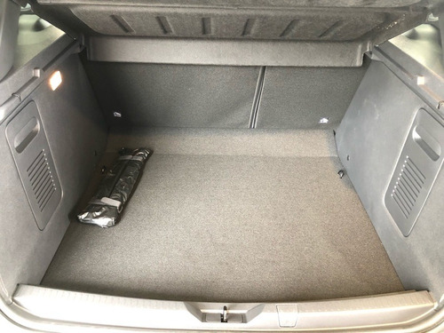 Imagem 8 de 9 de Renault Captur 1.3 Tce Iconic