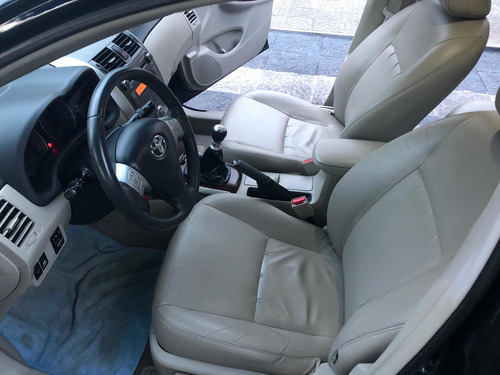 Toyota Corolla 1.8 Manual
