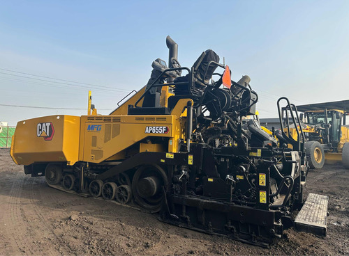 Pavimentadora Caterpillar Ap655f