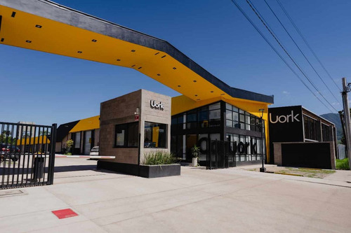 Uork 3 Camino De Sirga Venta De Deposito 137m2