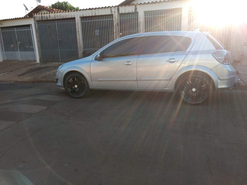 Vectra Gt 2010