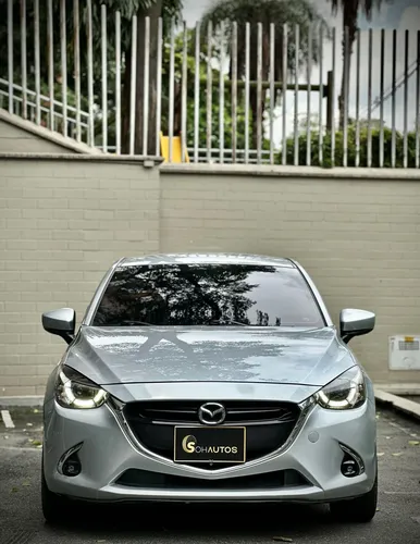 Mazda 2 1.5 Grand Touring Lx Sedan