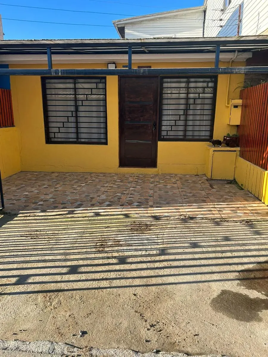 Imagen 2 de 23 de Se Vende Excelente Casa De 2 Pisos 3d 1b Viña Del Mar