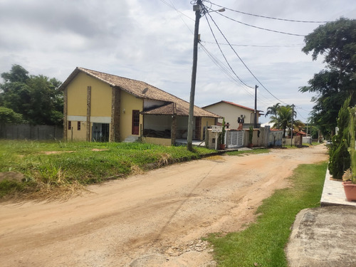 Casa Em Condomínio Para Venda, 3 Dormitórios, Sendo 1 Suíte,