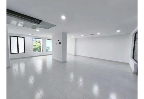 140m2 Oficina / Local Arriendo En El Poblado