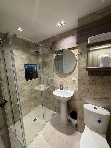 Alquiler Apartaestudio Totalmente Amoblado Con Servicios Incluidos, Acabados De Lujo, Aire Acondicionado, Ascensor, Camaras.
