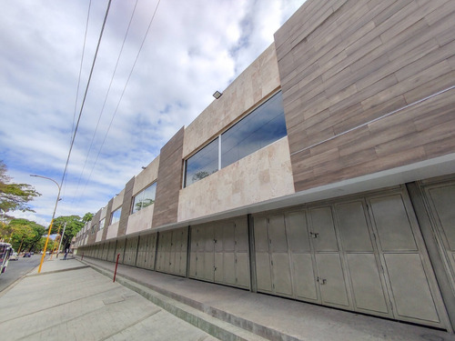 Imagen 4 de 8 de En Venta Local Comercial De 77,50m2 En Obra Gris En San Blas