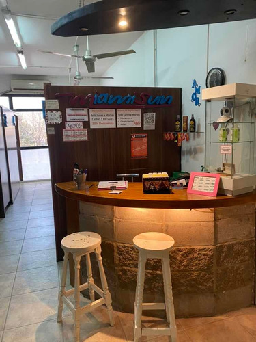 Solarium-centro De Estética 7 Gabinetes En Del Viso/ Pilar