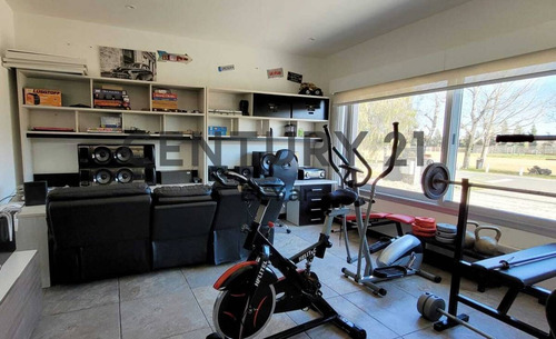 Imagen 4 de 30 de Hermosa Casa En Venta En Club De Campo Hacoaj