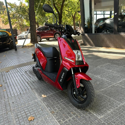 Imagen 1 de 13 de Motos Eléctricas Gilera Eg-ii + Baúl Eg2  Scooter Usada
