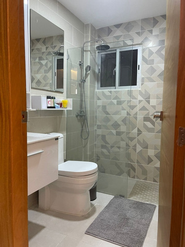 Imagen 14 de 20 de Apartamento Amueblado De 1 Habitación 2 Baños 1 Parqueo Excelentes Condiciones Planta Full