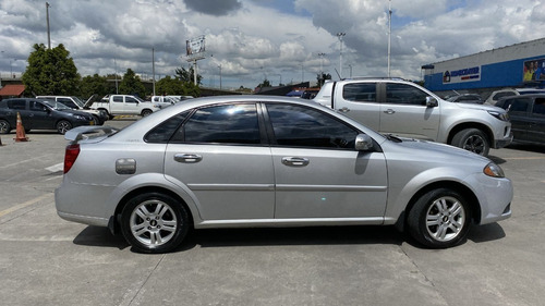 Imagen 10 de 25 de Chevrolet Optra