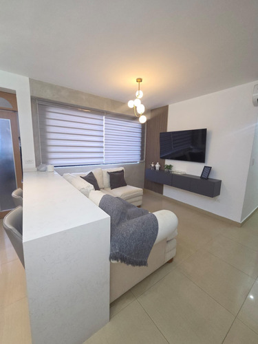 En Venta Apartamento En Lomas De Los Mangos