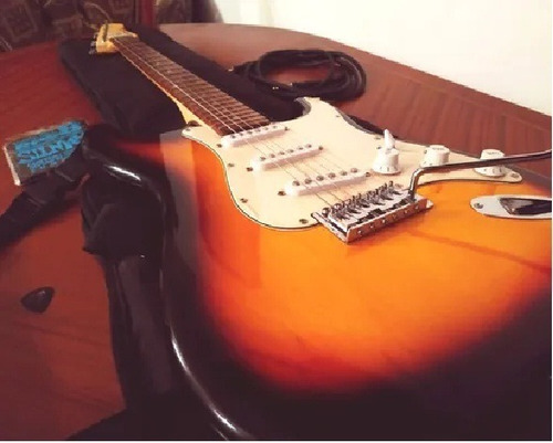 Guitarra Electrica Stratocaster Marca Stalmay  