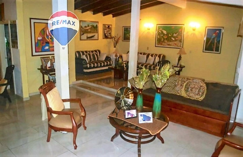 Imagen 5 de 12 de Casa Y Locales Urbnizacion San Miguel A Pie Av. Cancamure