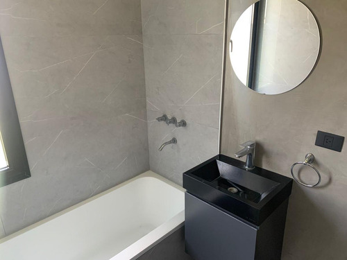 Venta Casa Tres Dormitorios Y Pileta En El Barrio Cerrado San Sebastian