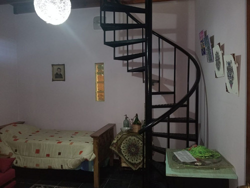 Venta Casa Sobre Peron Amplio Lote C Pileta Y Mueb