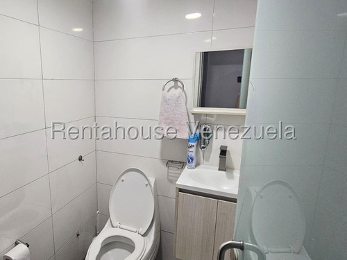 Espectacular Local En Venta La Carlota Amc