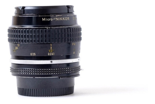 Lente Nikon Ai 55mm F/3.5 Micro - Não Faz Foco Automático