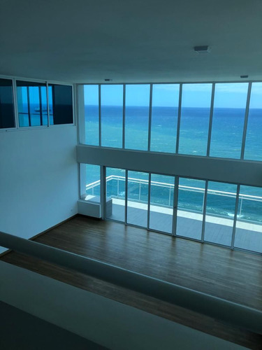 Penthouse En Venta Y Alquiler En El Malecón, 3 Habitaciones