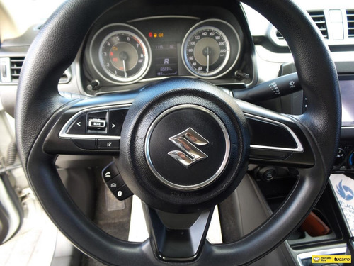 Imagen 19 de 25 de Suzuki Swift Dzire Team