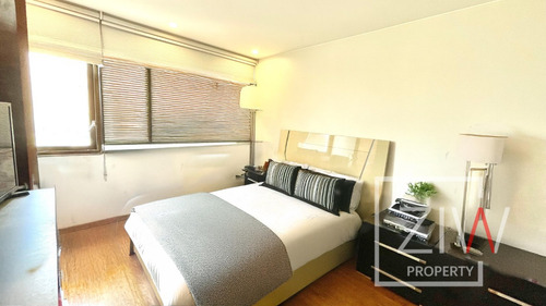 Triplex 5d+6b+5estac- Everest/ Stgo College- Ziw Property