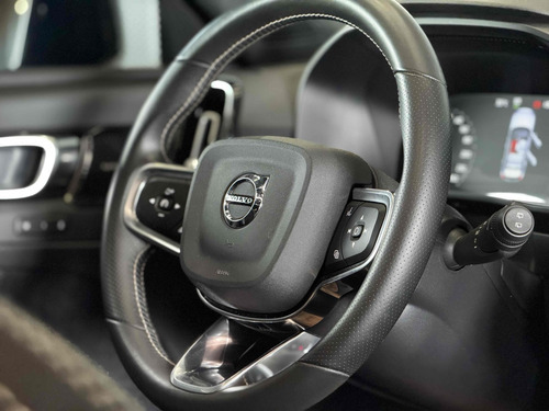 Volvo XC40 1.5 T5 RECHARGE R-DESIGN GEARTRONIC