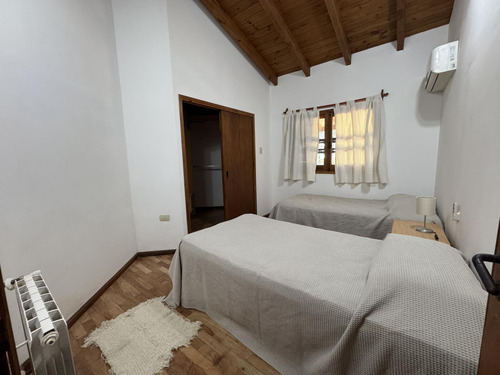 Casa En Venta O Permuta 3 Dormitorios En Barrio Los Raigales Roldan