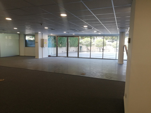 Local Arriendo Rebajado Vitacura Con Luis Pasteur