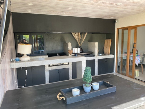 Moderna Casa En La Mejor Ubicacion De Lonco