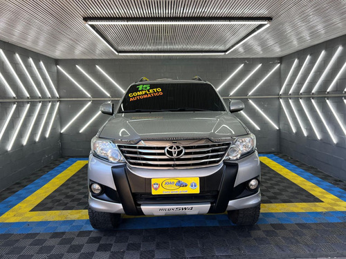 Toyota Hilux SW4 Hilux SW4 SR 4x2 2.7/ 2.7 Flex 16V Aut.