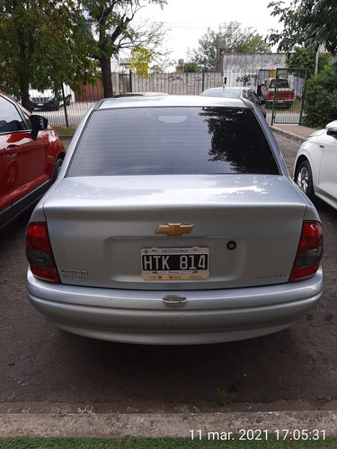 Chevrolet Corsa Classic Gls 1.6