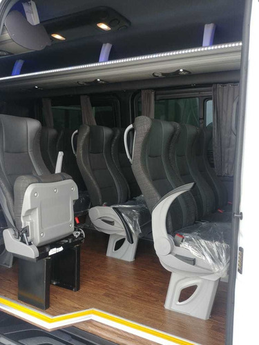 Nueva Sprinter 2021 Mercedes Benz Van 22 Pasajeros 516 Cdi
