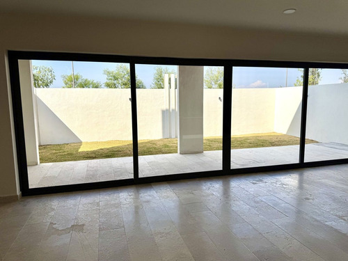 Vive Con Estilo, Cluster Con Alberca- Velasur