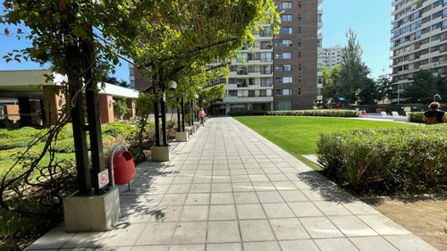 San Eugenio, Precioso Condominio, A Pasos Del Metro!!